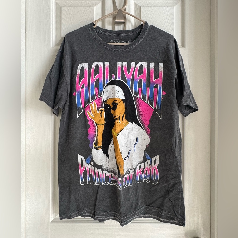Graphic Short Sleeve Tee - Black